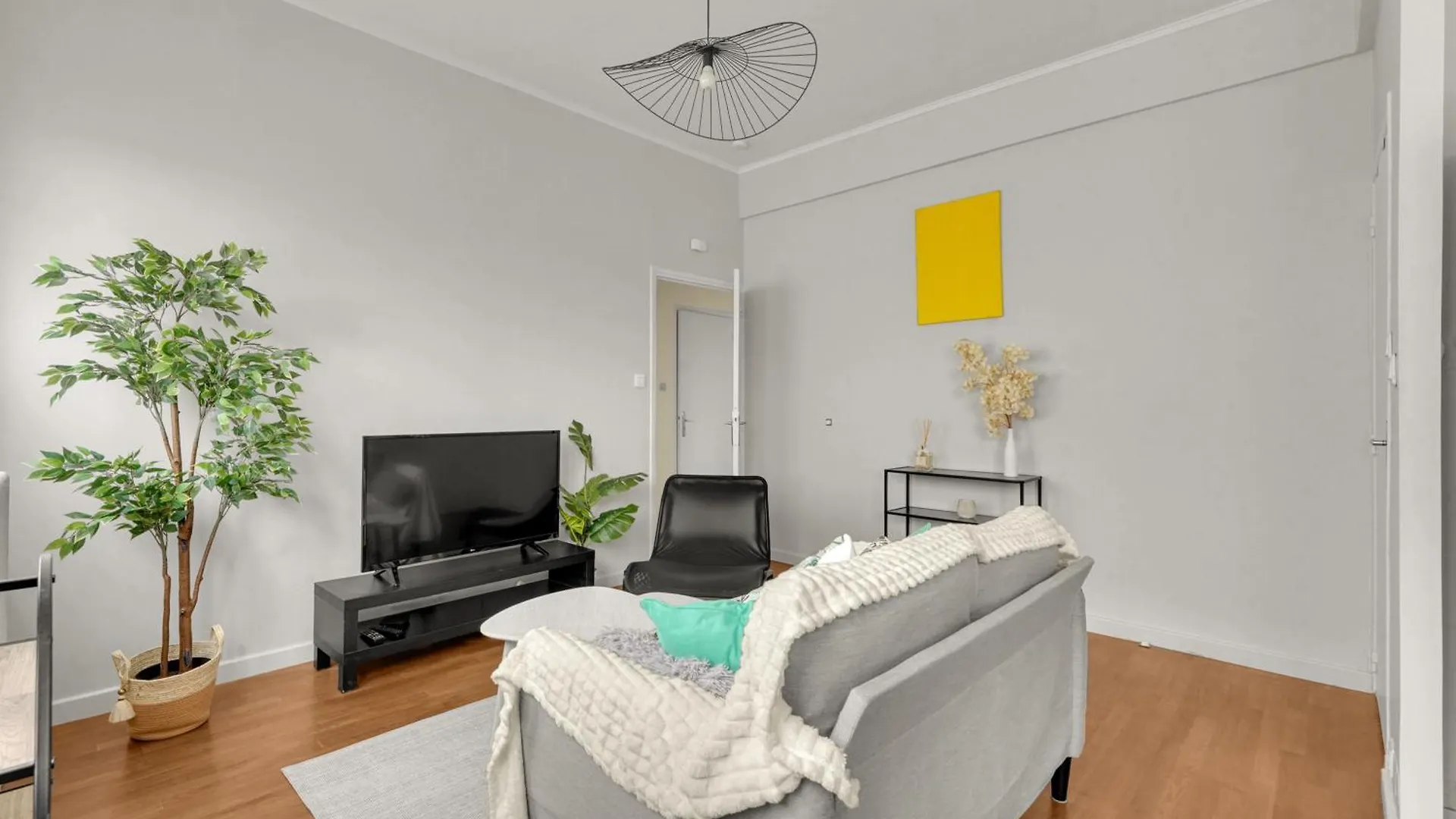 Appartement Et Petit Box Proche Metro Et Gare トゥールーズ
